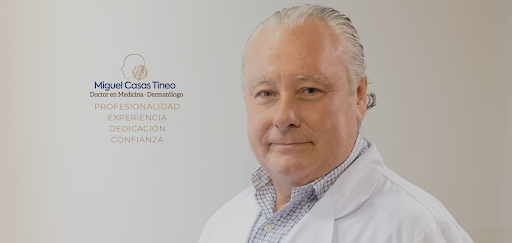 Dermatólogo Miguel Casas Tineo