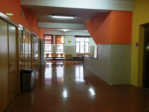 IUDE-Escuela de Negocios Universidad de Oviedo