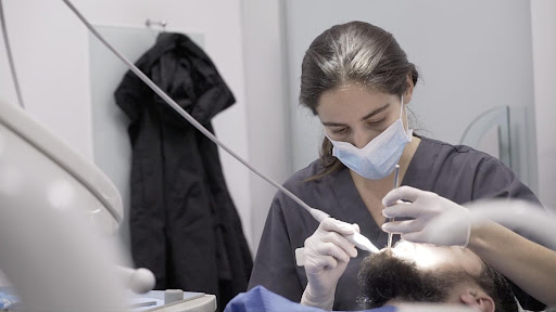 Clínica Dental Machín Cavallé Oviedo I Expertos en Implantes y Ortodoncia Invisible